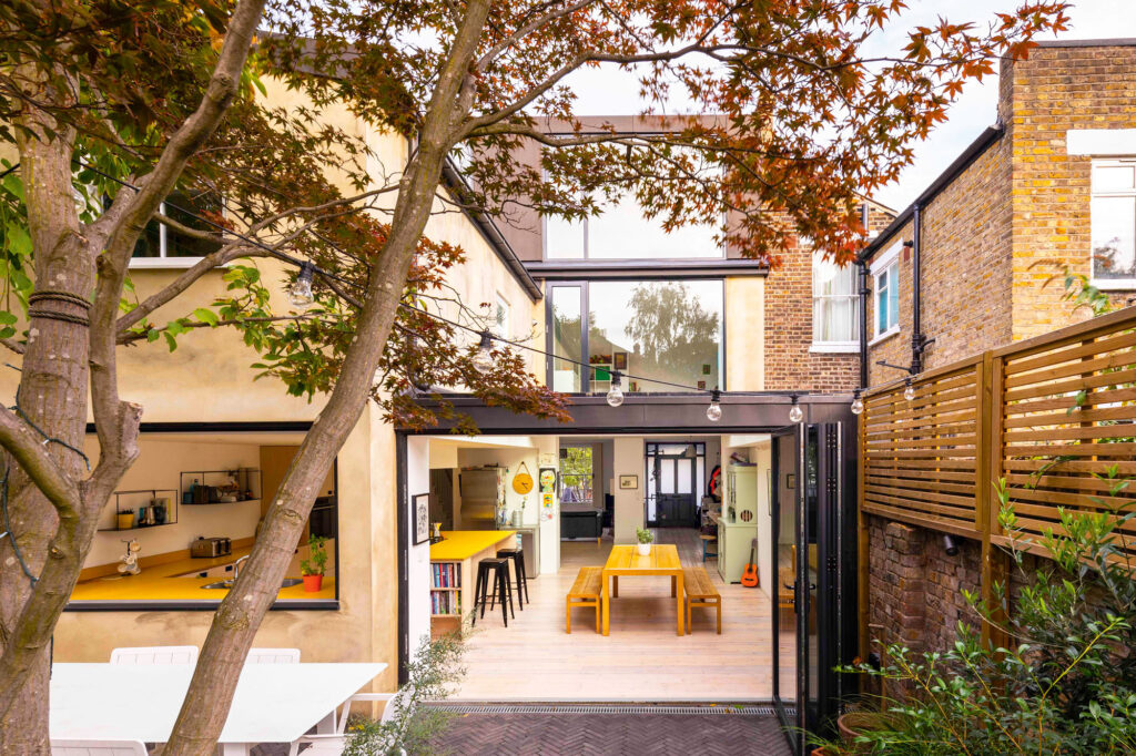 Studio30_1_The-Coach-House_IMG01_Rear-Elevation_Credit-Salt-Productions